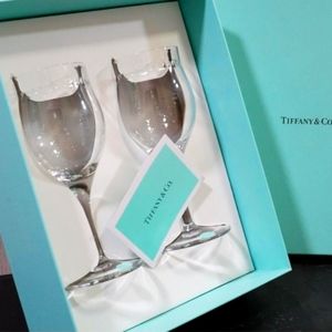 Set of 2 Wine Glasses